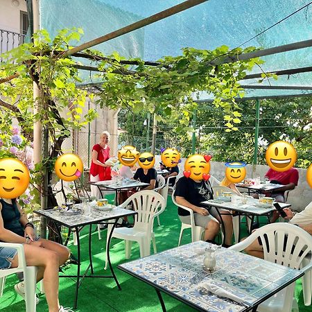 Отель Il Borgo Di Iaconti Виетри Экстерьер фото